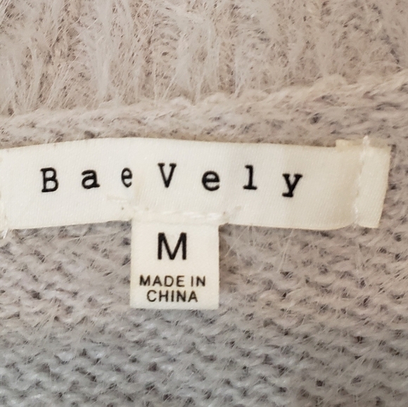 BaeVely Anthropologie Sweater Fuzzy Soft Stretchy WEEKEND Oversized Size Medium - Picture 7 of 12